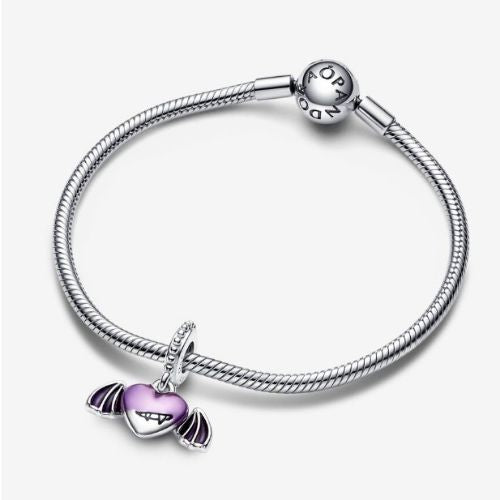 Charm corazon vampiro morado