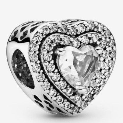 Corazon zirconia blanco resplandeciente