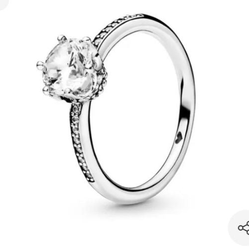 Anillo corona deslumbrante