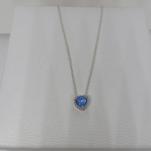 Collar corazón brillante azul